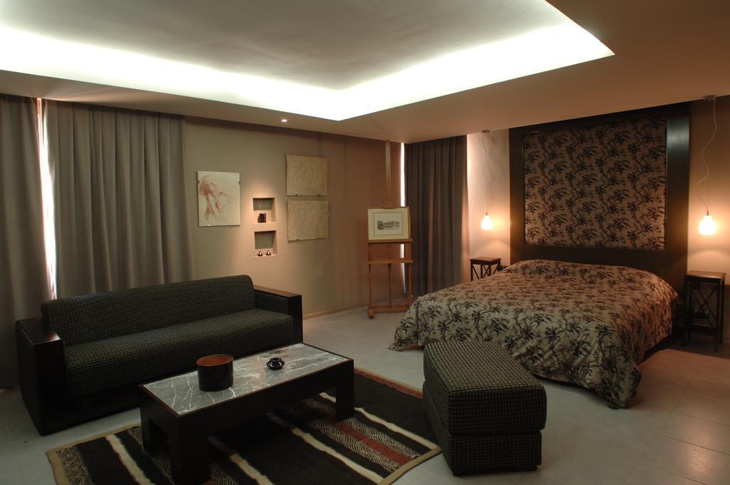 Hotel Des Arts Resort & Spa Tamarist Phòng bức ảnh