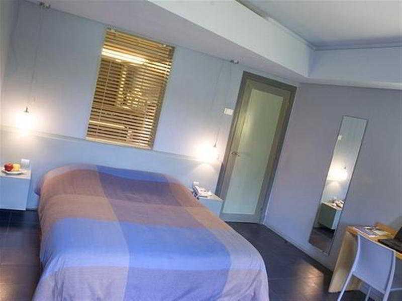 Hotel Des Arts Resort & Spa Tamarist Phòng bức ảnh